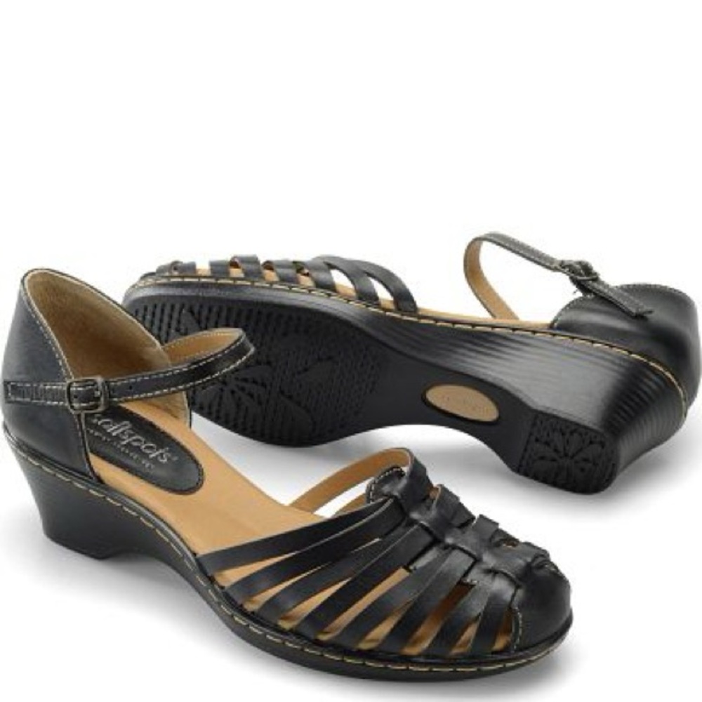 Softspots wedge sandals